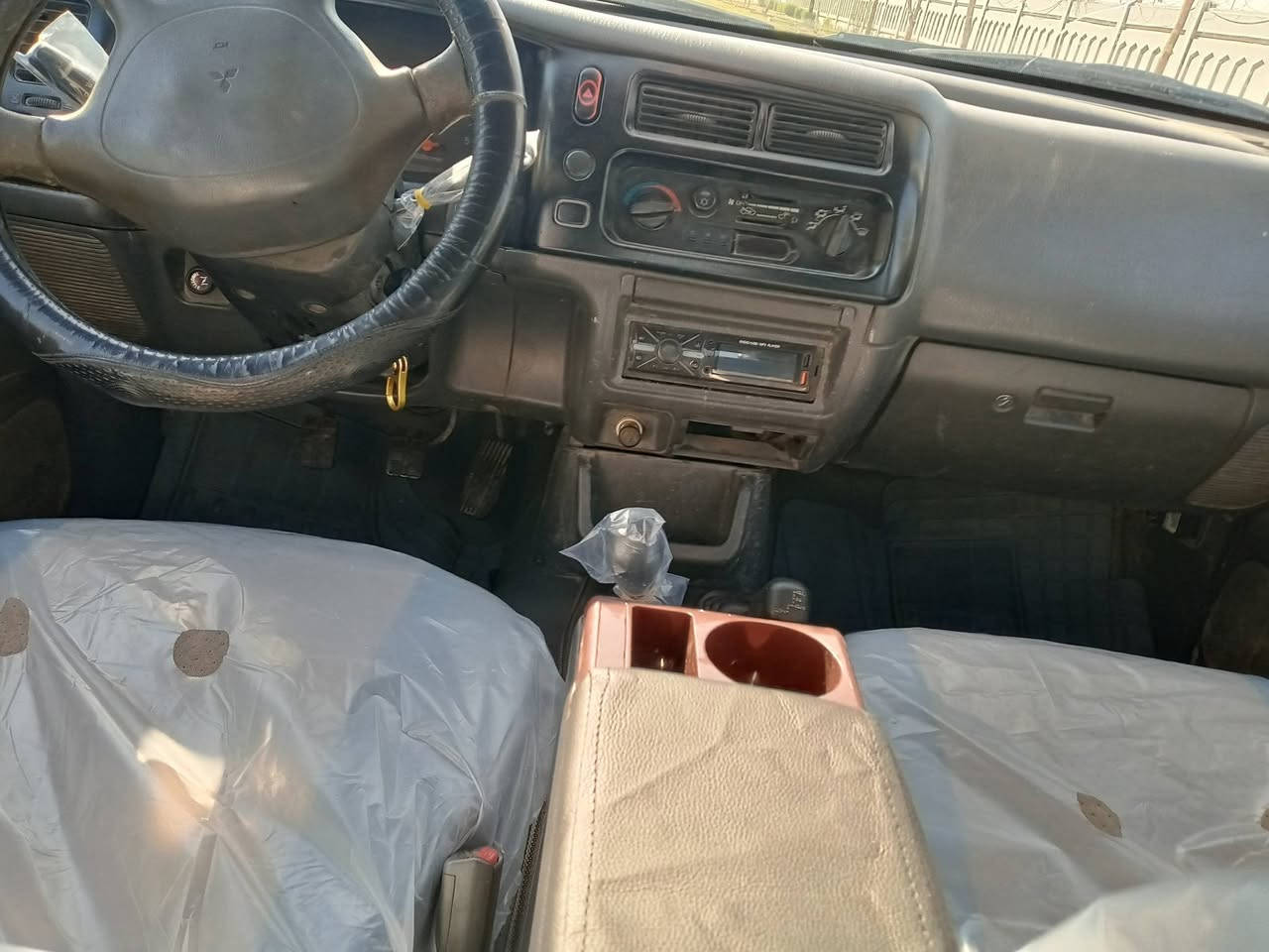 مسيوبيشي 2004 محرك كاز بلادي فور ويل ترايك للعمره شرط السعر 78 بيع او مراوس مكاني  البيع المباشر ورقمي ***********
