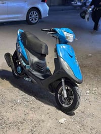 ماكس عدله لبيع لون سمائي بلادي نضافه كدام علينك الغراض وياها كامل كامل...