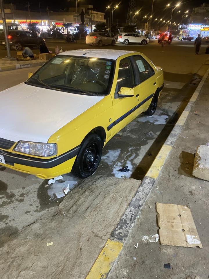 بيجو للبيع ٤٠٥مديل ١٦سنويه جديده رقم نكليزي بيه بنيد مبدل فقط مصفره كير مكينه حداديه كفاله شاشه دشبول عالي وشراي يتصل ***********
