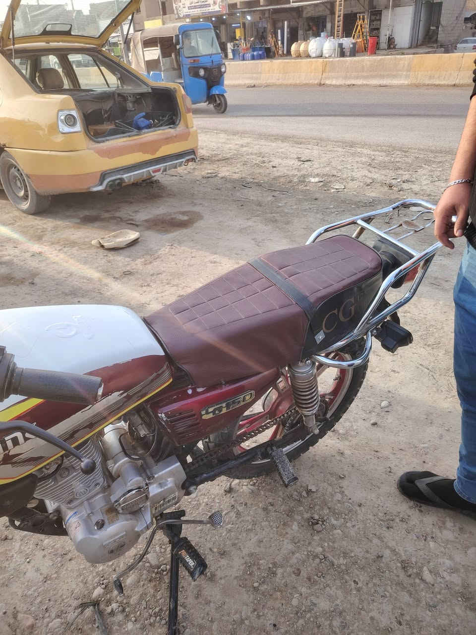 سلام عليكم دراجه يراني موديل 2022 للبيع دراجه نضيفه مال جناي خير من الله ما مفتوحه اوراق موجوده دراجه سعر ٥٠٠ وبيها مجال حك الجيه لدراحه تخبل  للستفسار الاتصال عله الرقم***********
