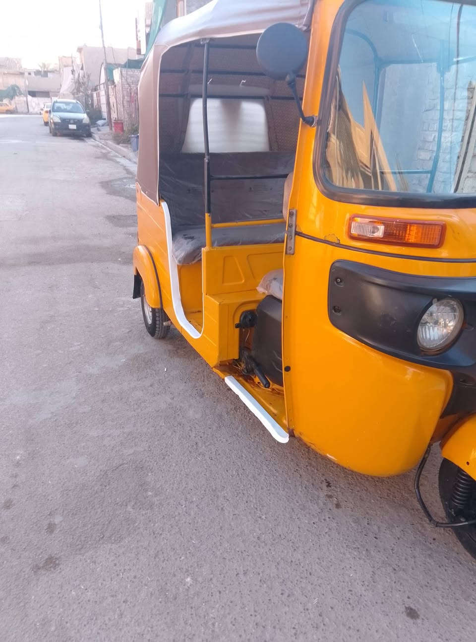 سلام عليكم تكتك 19 رقم وسنويه مكفوله من صبغ والمعجون تكتك جديده تراي زيرو مكان كماليه تصال *********** سعر 6 وبيه مجال قليل
