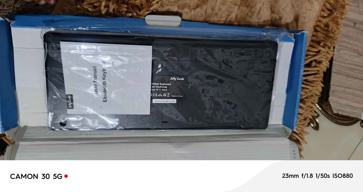 السلام عليكم ورحمة الله عندي كيبورد بلاتوث مال لابتوب وعتقد يرهم هم عل موبايل بلاتوث جديد ما مستخدم للبيع مكاني كربلاء حي العسكري مال حر اللي يريدة يراسلني كربلاء, العراق


**إذا كنت صاحب هذا الإعلان وتريد حذفه لأي سبب، رجاءا أرسل رسالة إلى الدعم الفني**
