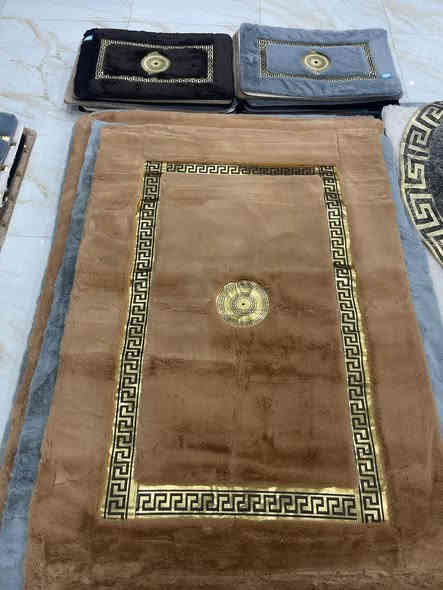 ✨ متوفر الآن ✨
دواسة فرو منقط ذهبي فخمــة ✨
📏 القياسات متوفرة
50×85
📍 ديالى جلولاء قرب سوق الجمعة #مقابل_جسر القطار القديم 
📍 
📞 للطلب الأستفسار *********** 
🚚 توصيل لجميع المحافظات
