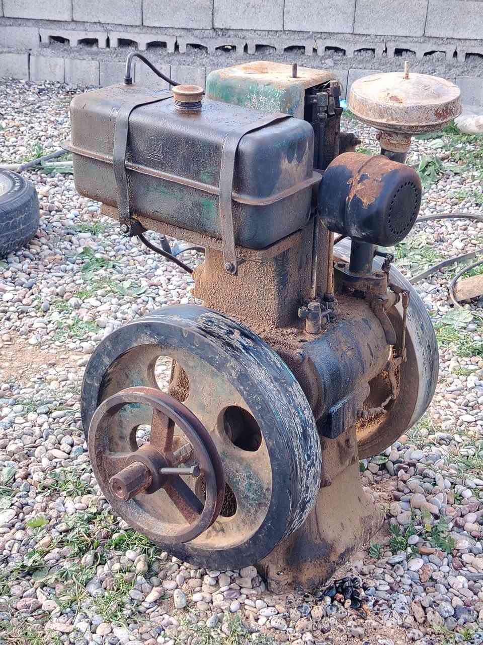 سلام عليكم ورحمة الله وبركاته للبيع جميع انواع المولدات كل واحد وسعرو عنوان كركوك حويجه الاتصال على الرقم ***********
