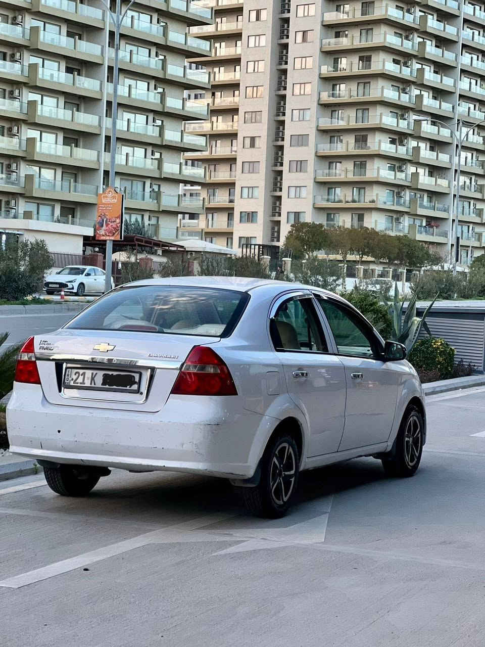 ئەڤیۆ ٢٠٠٩
مەکینە بچوک فەل گێڕ ئۆتۆماتیک  کێڕو مەکینەی بەشەرت بێدەعم پێشو پشتی کەپسە چوارتایە و ویلی لۆکی لەژێرە  قفڵ مەرکەزییە کارەبایی بەشەرت سەنەوی بەسەر چووە بەناوی خۆمەوەیە هیچ کێشەیەکی نیە
سعر 72 مەعامەلەیەکی کەم
ژ. م : *********** السليمانية, العراق
