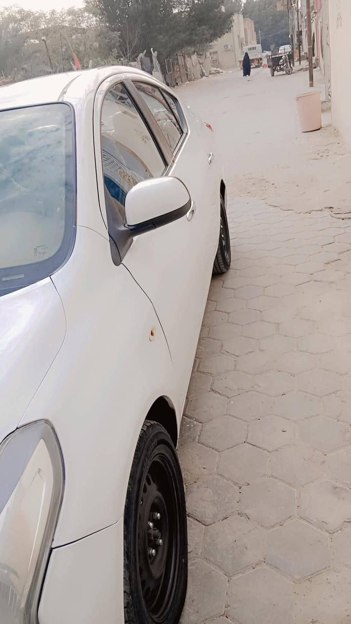 السلام عليكم صني هندي موديل 21مكفوله كفاله عامه اربيل نكليزي  بسم شركة علي الخفاجي تريد مداور تريد وكالة  السعر بدون عمله 12 المكان نجف الشراي ينتصل ***********
