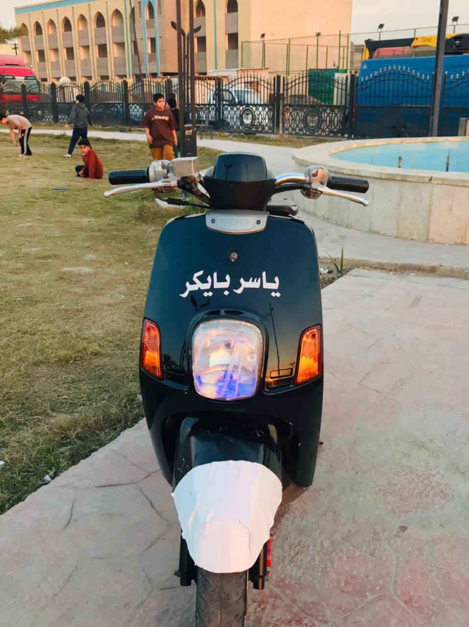 السلام عليكم دراجه بوليس للبيع دراجه خير من الله كابريتر اصلي سلف اصلي كفرات ختم واحد مكينه ما مفتوحه جيب فيتر وافحص من كلشي دراجه كلش ناعمه دراجه صارله شهر ونص من نازله مكاني مدينه الصدر السعر 800 رقم***********
