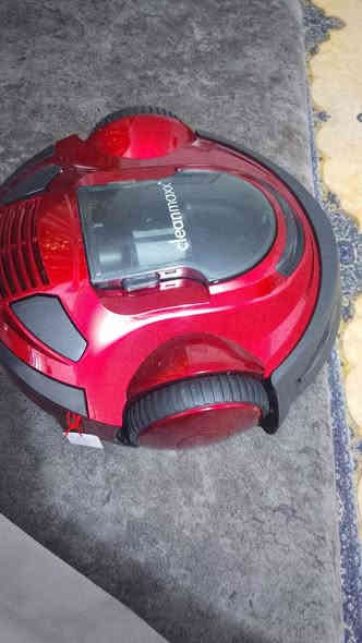 سلام عليكم مكناسه ربوت تكنس
للبيع جديده بل كارتون  *********** بيه واساب 
السعر 100
