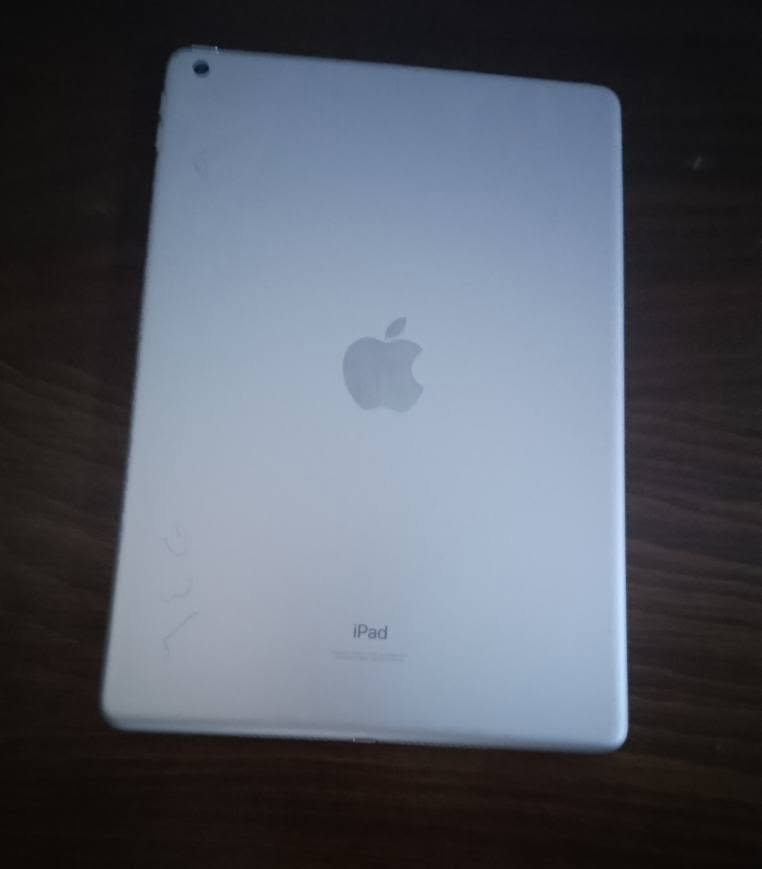 للبيع ايباد 9 ذاكرة 64 بسعر 225 ونظيف جدا مستخدم قليل


**إذا كنت صاحب هذا الإعلان وتريد حذفه لأي سبب، رجاءا أرسل رسالة إلى الدعم الفني**