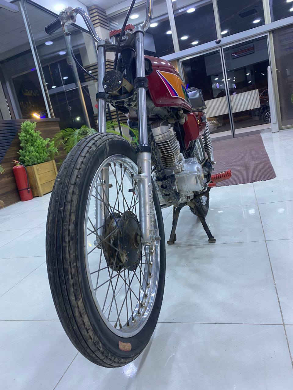 السلام عليكم دراجه هوندا محرك موديل 25 جديد ما مفتوح كبس سعر 450 وبي مجال واللي يحب يت اللي ***********يحب ينتصر هذا الرقم وهذا خاص
