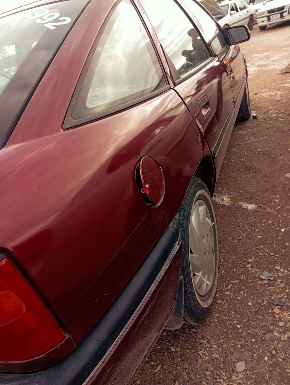 السلام عليكم سياره موديل 1992 مشروع وطني لحد  2029 دفتر بنزين مكان كركوك سعر 40 بيه مجال الرقم ***********
