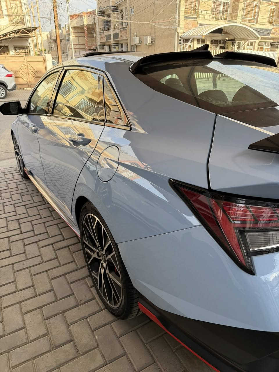 السلام عليكم النترا N موديل 22 وارد امريكي حادثها جاملغات خلفيه وبارد بجهه باب السايق بسيط  ماشيه 35 الف كيلو سياره جديده نوزلات بلكات  وتخم تاير جديد تبريد فريز جديد سياره تاخذها ماتصرف عليها ربع .. وكامل مواصفات 1/1 ايي شي بالك موجود بيها
السعر 170$ وبي مجال للشراي
***********
