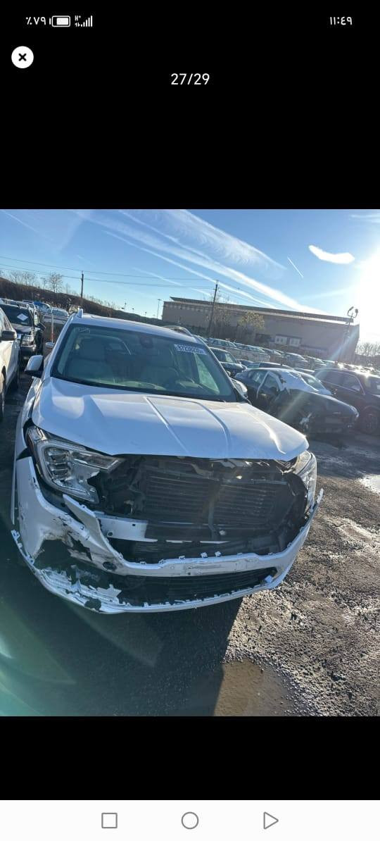 السلام عليكم 
جمسي تيران دنلي اعلى فئه 
موديل 2024 
دواخل جلد ابيض 
بنوراما 
رادارات 
خمس كامرات 
صندق كهربائي دكمه 
تدفئه تبريد الكشنات 
تشغيل عن بعد 
قياده ذاتيه 

مانع اصطدام 
قطعتين تبريد 
شاشه اعطال 
اخت الكلين فقط كسر بالدعاميه الاماميه 
ماشيه 7 الف ميل بعدها بوضع الشركه 
مكينه 1500 تيربو 🚀
هواي مواصفات بعد بيه 
حاليآ السيارة فتحت حاويه بدبي 
حسب رغبه الزبون مصلح او على وضعها 
للتواصل الاتصال *********** 
او الحضور الى مكتب الثقه لمزاد السيارات 
الكائن في الديوانيه قضاء عفك
