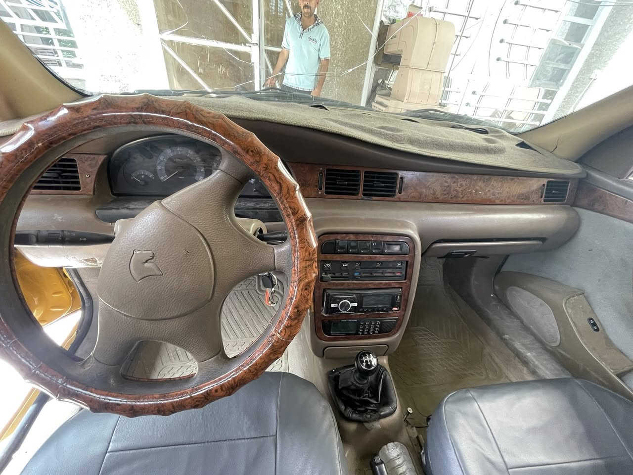 سلام عليكم سمند ١١ للبيع مكينه كير فرنسي قطره بل نص جدد سياره بلاديه حلوه بيه جاملغ امامي وبنيد طاير باقي كلشي ما بيه حوضها يخبل بجم كله نضيف كهربائيات كلها تشتغل كلها ما بيها كلوب واكف حته كلوب جكمجه شغال كلوبات بطن كيجات كلها تشتغل تبريد شغال تايرات صدر كله جديد اربعه جام ينزل يصعد السعر ٣٣ وبيه مجال حكه الجيه مكاني بغداد حسينيه  سياره بيه حساس كيلو متر واكف فقط ***********  راعيه يريد تحويل تشتري كبل مكاتبه مروري

