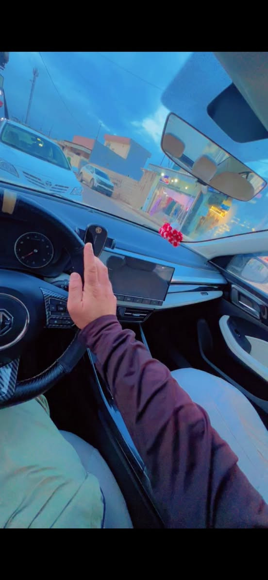 ‏MG.5.2025.Plus
١٤ هه زار رۆيشتوه هيجى نييه زه مانى خوى مايه نيو مواسفاته سياره كى تا بڵێى به خزمه ت بوه لام خۆم به صفرى ده رم هێنا به به ڵكه وه يه ك مليۆن و ٣٠٠ هه زارم ليداوه له جوانكارى فول فول كه مه لياته وه جبه ى يه كه مه بۆيه ئە و
قسه يه م کرد هاوريكانم له وه ى منيان هه يه مواسفاتى من زياتره له وان كه چی وه ك سياره ى منه
مواسفات/ ئۆتۆ هۆلد . برێک به صمه . سوكان ڤۆلیۆم . ويلكه پە. ئۆكتان ٩١ نۆرمال به فول ته بريد كيشه ى نييه نرخى١١٧ محامه له يه كى برايانه تكايه ماڵەکە مه شكێنن
كه ده ليم محامه له يه كى برايانه يانى شتێكى كه م دێمه خوار مه لێن به صفرى به وه نده يه ئەوه وه جبه ى يه كه مه و به شه رتى سونه رو ١٠ فيته رجگه له زه مانى شه ريكه من زه مانى يه ك مانگش به كڕيار ده ده م له ماڵە كه م بێمنه تم و ئێره و حاسمانيش فه رقى هه يه له كه ل ئەوانه ى استا له مواسفات و جوانيشتدا والله
گۆرينه وه ش له گه ڵ بيوايدى سيلى  ٠٥ فول ده كه م گەر ئه و نه بێت نايكه م و باقي ده ده مه وه تيل واتساب *********** + ***********
تيبينى/ تكايه موشته رى نيت بيزارم مه كه سحرت پێ زۆره برۆ به صفري ده ري بكه براي خۆم.
