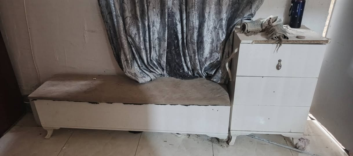 غرفه تركي للبيع مناسبه للستفسار
وتساب انتصال ***********
