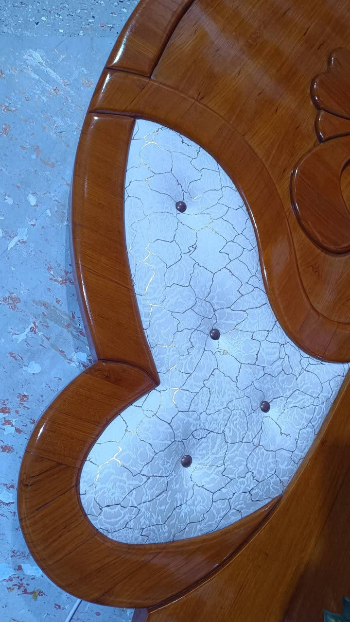 غرفة تسكام صاج بورمي داخل وخارج ام الستة طابقين ضهر جرجوبة نضيفة كلش وثكيلة مكاني بابل محاويل الاتصال ***********
