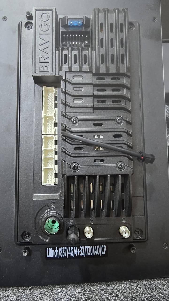 شاشة برافيكو ١٠ انج افضل نوع بالشاشات   للبيع ترهم جميع السيارات وبالاخص سورنتو ٢٠١٦_٢٠٢٠ 
السعر مع الملحقات الكاملة 
٢٠٠ الف
المكان الكوت بدون توصيل
***********
