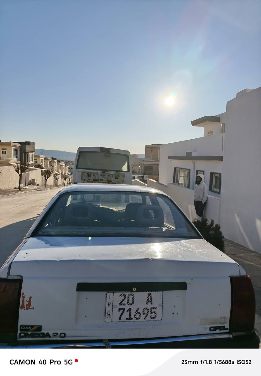 ئۆپڵی ئۆمیگا ڕەقەموو سەنەوی تازەیە ڕەقەم کەرکوکە بەشەرتی تەحویل سەیارەکە زۆر جایزە ماڵی دۆستە  ٤ تای لۆک مەکینەی ۲۰ ی گێڕ عادیە گێڕو مە کینەی لۆکە بۆیاخی نیە جگە قەڵەم و کارت هەموو زانیاریەکم نوسیوە مشتەری تێل کە🤍***********    نرخ ۳٨ گەڵاو مەجال
