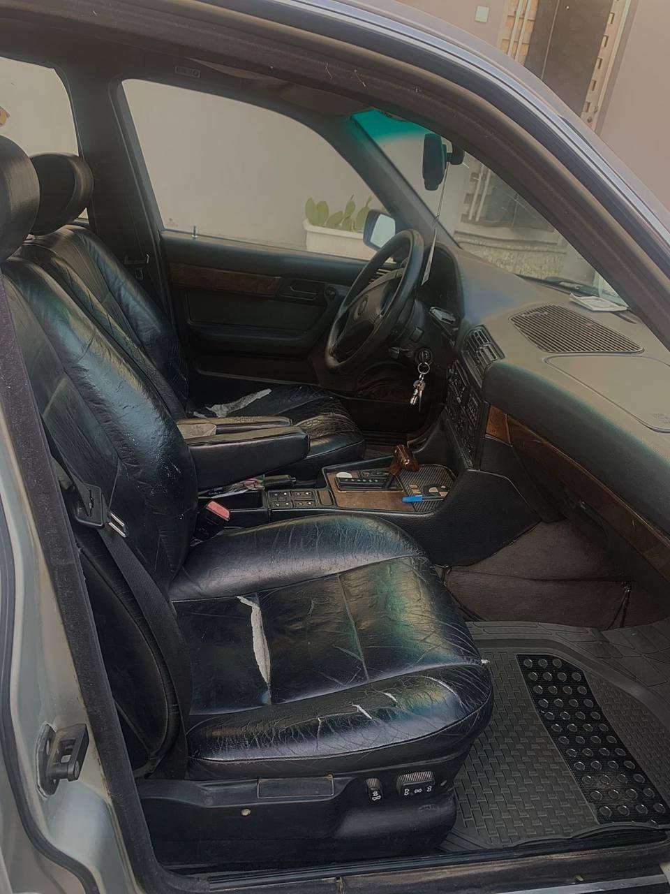 بي ام دبليو موديل ٩٢
حجم ٥٣٥
وارد ياباني بدون فتحة (سلايد)
كير اوتوماتيك
كشن كهربائي ، كير ومحرك مكفولات
السعر ٦٨ وبيها مجال
للاستفسار: ***********
