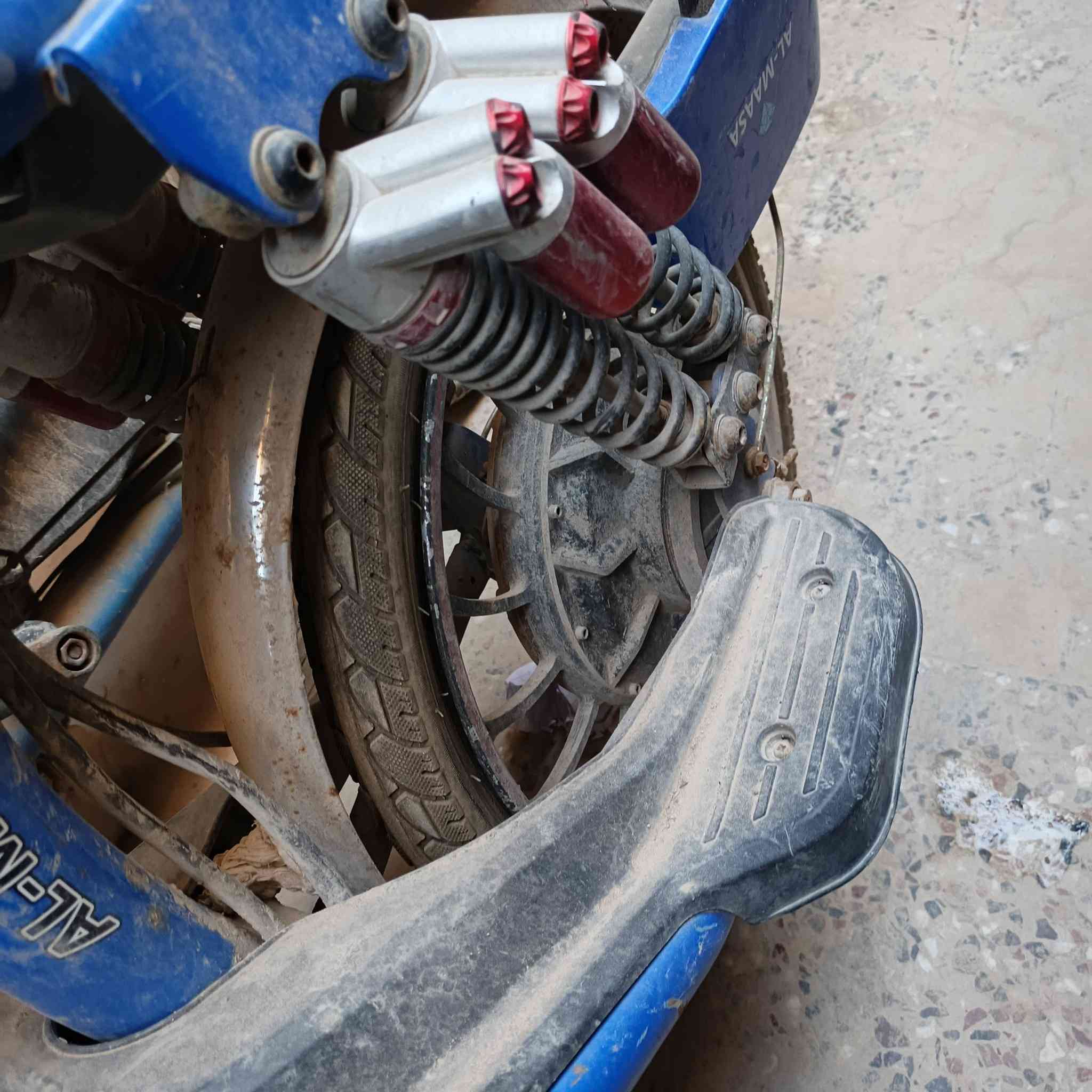 شباب عندي دراجه حجم 20 لبيع شحن بدون بطاريات بس تحط بطاريات يشتغل كله شغال تايرات جدد موديل 23 لو 22 متواجد خاص


**إذا كنت صاحب هذا الإعلان وتريد حذفه لأي سبب، رجاءا أرسل رسالة إلى الدعم الفني**