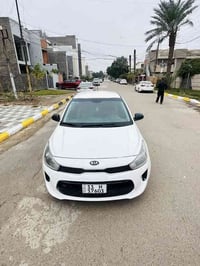 للبيع كيا ريوو 2018 شكل الجديد رقم بغداد الدولي الجديد  هزه جديده  سنو...