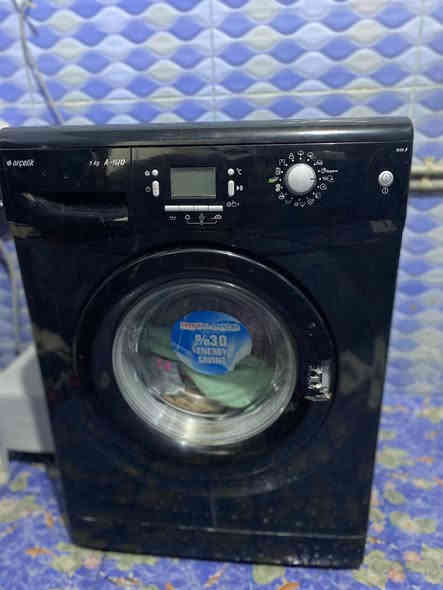 غساله اوتوماتيك نوعيه ارجلك وزن 8 ك شغاله ااسعر 225الف 
تلفزيون عدد 2 نوعيه LG شغاله حجم 32 السعر 150 الف عدد 2
سرير اطفال كهربائي هزاز وبلاتوث حجم كبير بعده بل كارتون السعر 40الف 
***********
