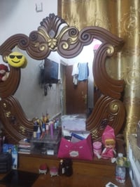 غرفه للبيع مستعجل عله بيعه لان نريد نشيل اريده ب550وبيه مجال رقمي لستف...