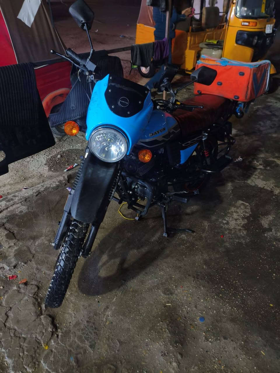 اسلام عليكم دراجه دايوان جبلي موديل 2024 صارله عندي 7اشهر تقريبن لبيع سعر 2700وبيهه مجال بسمي تحويل ثاني يوم


**إذا كنت صاحب هذا الإعلان وتريد حذفه لأي سبب، رجاءا أرسل رسالة إلى الدعم الفني**