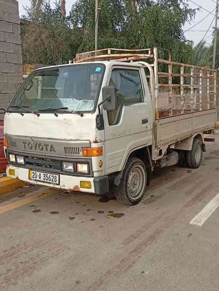 سيارة تيوتة داينة بدي ثابت موديل 93 رقم ديالئ نكليزي محرك مال كية بنكو السعر45  المكان ديالئ كنعان تحويل مباشر  رقم الهاتف ***********اتصل وبيك خير ودلل
