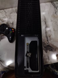 للبيع اكس بوكس 360الجهاز نضيف ومانقصو شي الجهاز بي200لعبا السعر 115وبي...