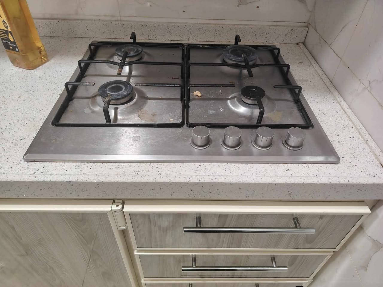 كاونتر تزكام القوي مو سوكي مستخدم اقل الشهر مو اكثر مسوينه ب3ملاين ونص وياه طباخ مصري أحدث طباخ وياه سنك سل ستيل الأصلي وياه مرشحه وملحق اضافي عدنا انتقاله نريد نبيعه ب مليون و٧٠٠ فقط مال مستعجل وبيه مجال حك الجيةة


**إذا كنت صاحب هذا الإعلان وتريد حذفه لأي سبب، رجاءا أرسل رسالة إلى الدعم الفني**