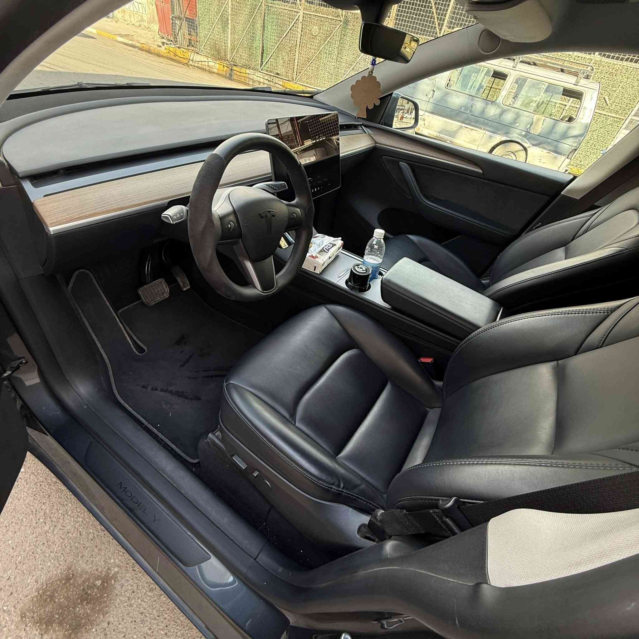 سلام عليكم تسيلاy تك ماطور ماشية 27 اربيل بسمي اون لاين بيه كتاب تظليل وسنوية بدون قطرة صبغ بدون تبديل بدون ارباك بيه مكانين بارد كلش صغار شبر الجملغ مفتوح ومشدود نفسة صور الحادث ورقم الشاصي بل منشور نقص برغي مابيه لوك السيارة رايده 215 وبيه مجال للشراي مكان بعداد الاعلام ***********موديل 23
