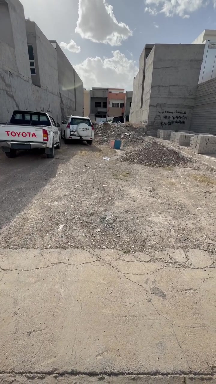 للبيع ارض زراعي مكان راس دوميز فرع مطعم وكافي سفينت تيتنيك تعقد معا صاحب الشرعي ***********
