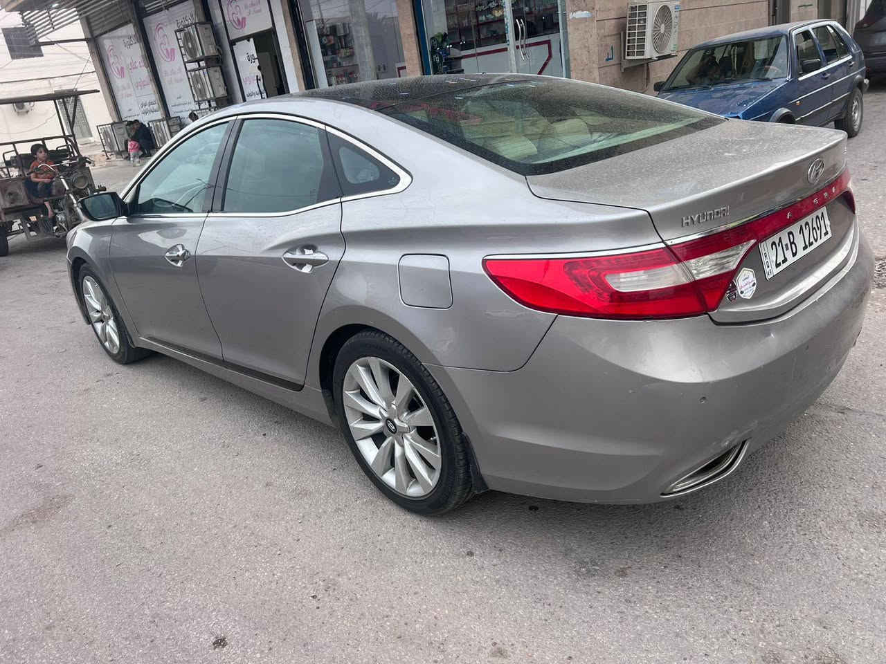 ياالله سلام عليكم سياره نوع هونداي  ازيرا موديل 2012خليجي فول مواصفات واحد عل واحد بصمه بنراما شاشه كامره حساسات تحكم ستيرن جهتين خمسه ويل كب 6سلندر 2قطع تبريد سستم سماعات كشاف زنون كفاله كير مكينه حداديه تخم تاير تبريد تدفىه تبريد ثلج شاير بل مري مري شفط كشنات كهرباىي جلد مكفوله من الحادث والضرب والتبديل والفتح والصبغ سياره جاهزه خير من الله العنوان كربلاء السعر 112وبيه مجال حك الجيه الهاتف ***********بيع فقط
