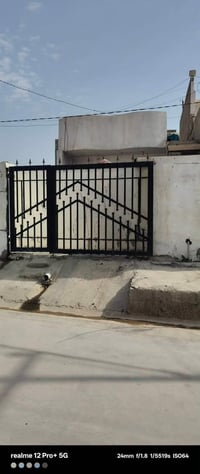 بيت ١٠٠م • ماء كهرباء • خلف المستوصف