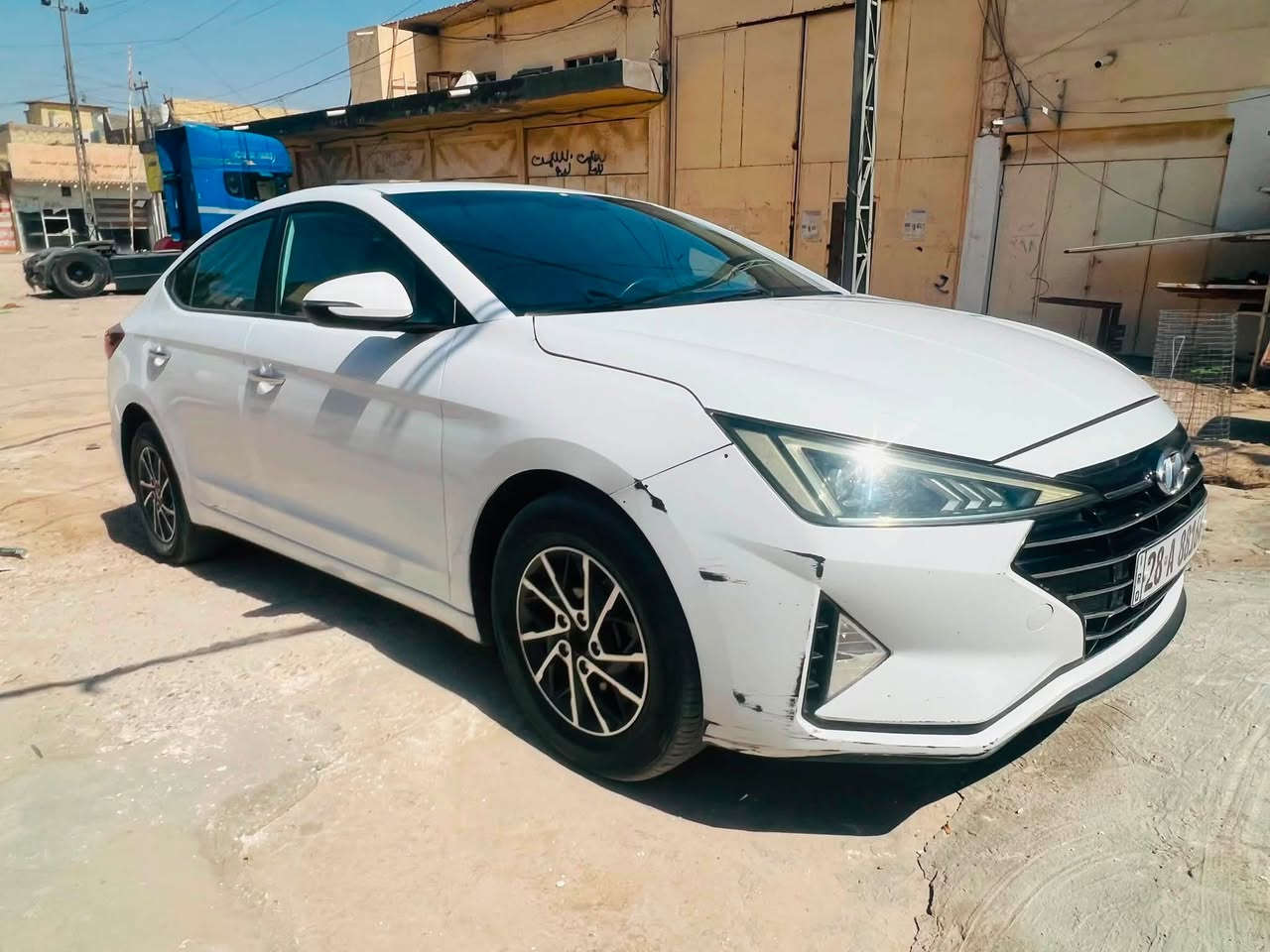 للبيع النترا ٢٠٢٠ رقم نجف انكليزي اباسمي مداور ثاني يوم وارد  خليجي السياره بيها جاملغ امامي صبغ فقط و الباقي مكفول تبريد ثلج كير مكينه حداديه كله جديد تخم تاير فول موصفات عدا البصمه شاشه تحكمات فتحه لد امامي لد خلفي تبريد قطعتين محرك ٢٠٠٠ مري شفط اشاير بل مري  سياره حديده و 
حلوه مال جناي السعر ١٣٠ و بيها مجال اكثر التصال على الرقم 
***********
