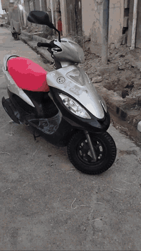 سلام عليكم 
دراجه للبيع كامكو موديل 2013 دراجه جاهزه ما عايزها كلشي محرك مفتوح فقط ابيعك محرك لا تنقيص ولا تبخير س425 وبيها مجال مكان رفاعي 
للستفسار ***********
