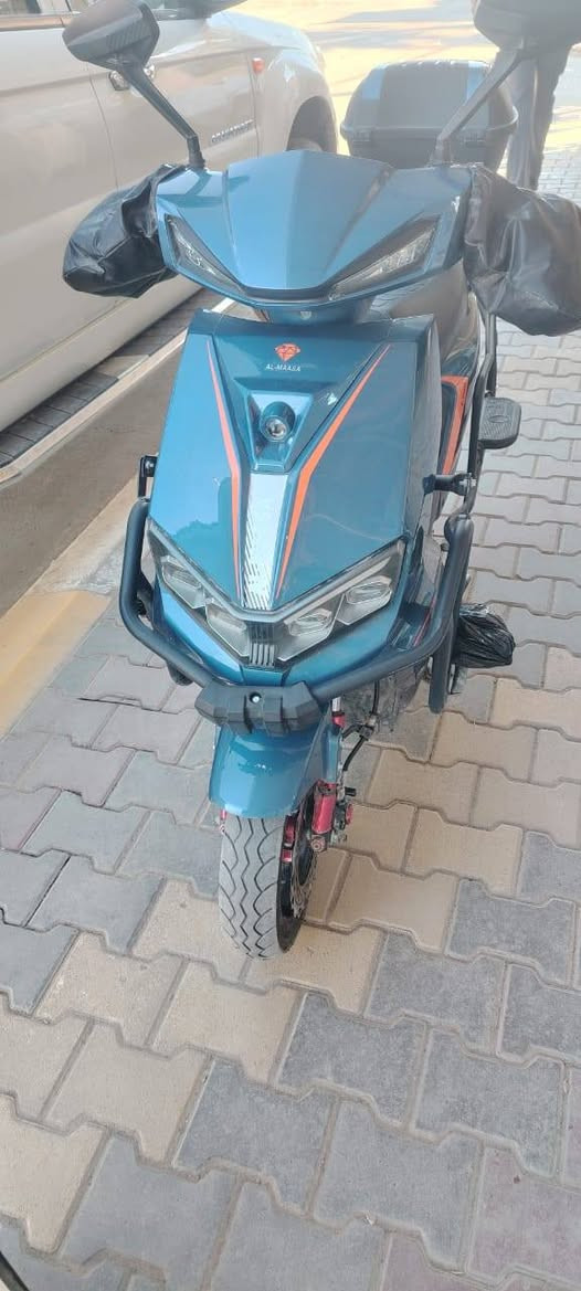 موطور سكنس مدرع موديل25 للبيع 6 بطاريات فول على فحص كهربائيات كلها شغاله دبل اشاير لدات لايت زنون عالي ناصي رماش سرعته 99 شعله تخبل مثبت سرعة نظام بك كامل ماناقصه شي السعر 700 قفل مكان صقلاويه للاستفسار ***********
