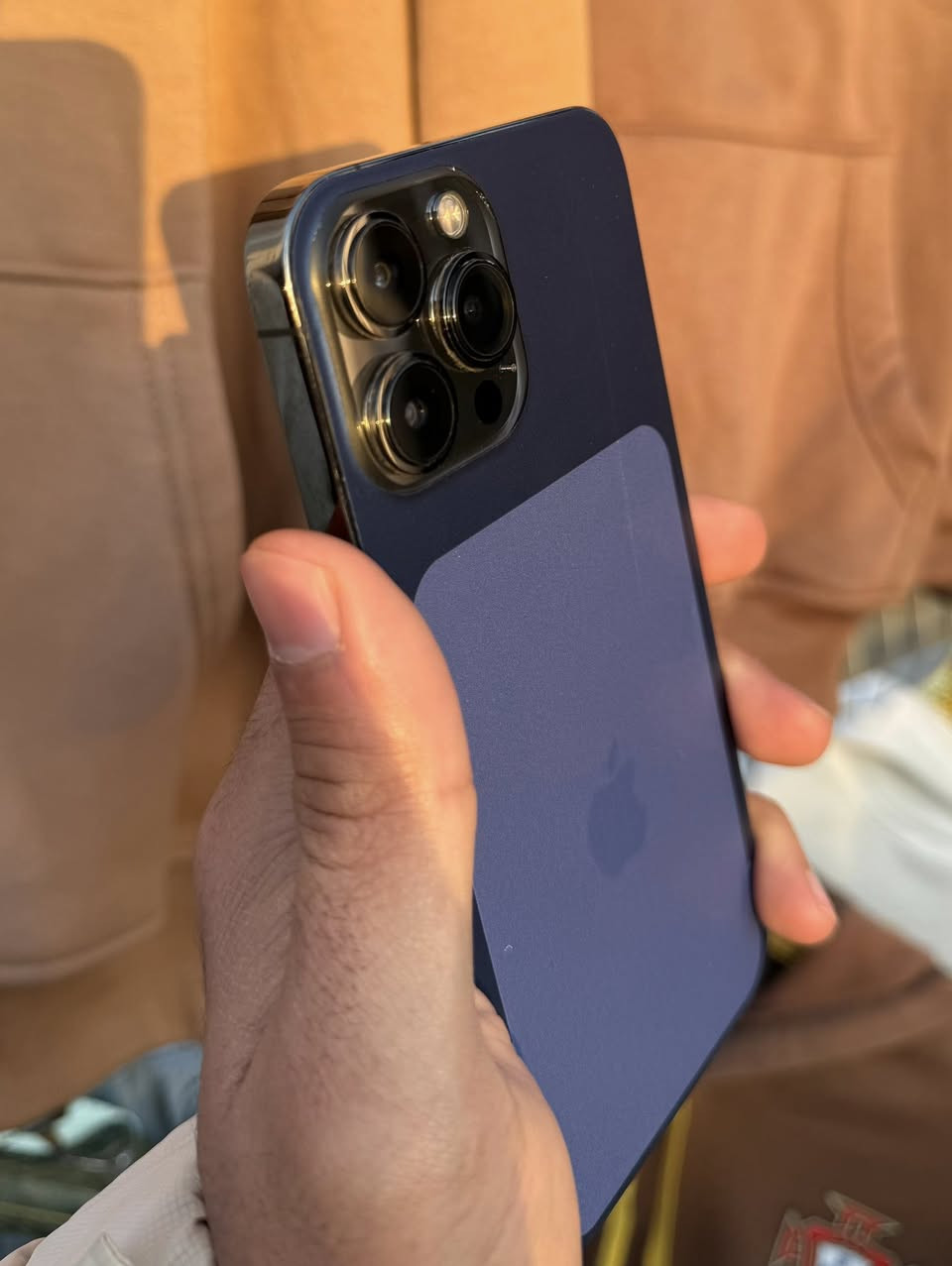 13 برو ماكس ذاكره 256 بطاريه 100 مبدل شاشه اصليه وضهر مكسور جهاز كله شغال 100/100 مكاني بغداد سعر 485 الف وبي مجال بسيط رقم
‭0774 352 4973‬
