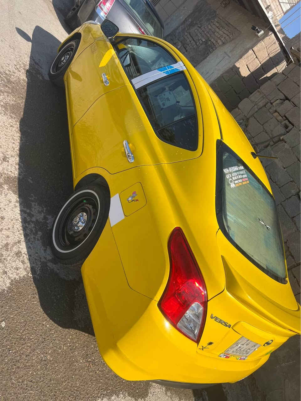 سياره نيسان فيرسه وارد أمريكي جاملق وبنيد فقط مديل 2019 ليموني خصوصي وسياره باسمي سياره كلشي جديد ذب لها كلشي شغال تبريد وكلشي البصره شراي يجي خاص وتساب *********** البصرة, العراق
