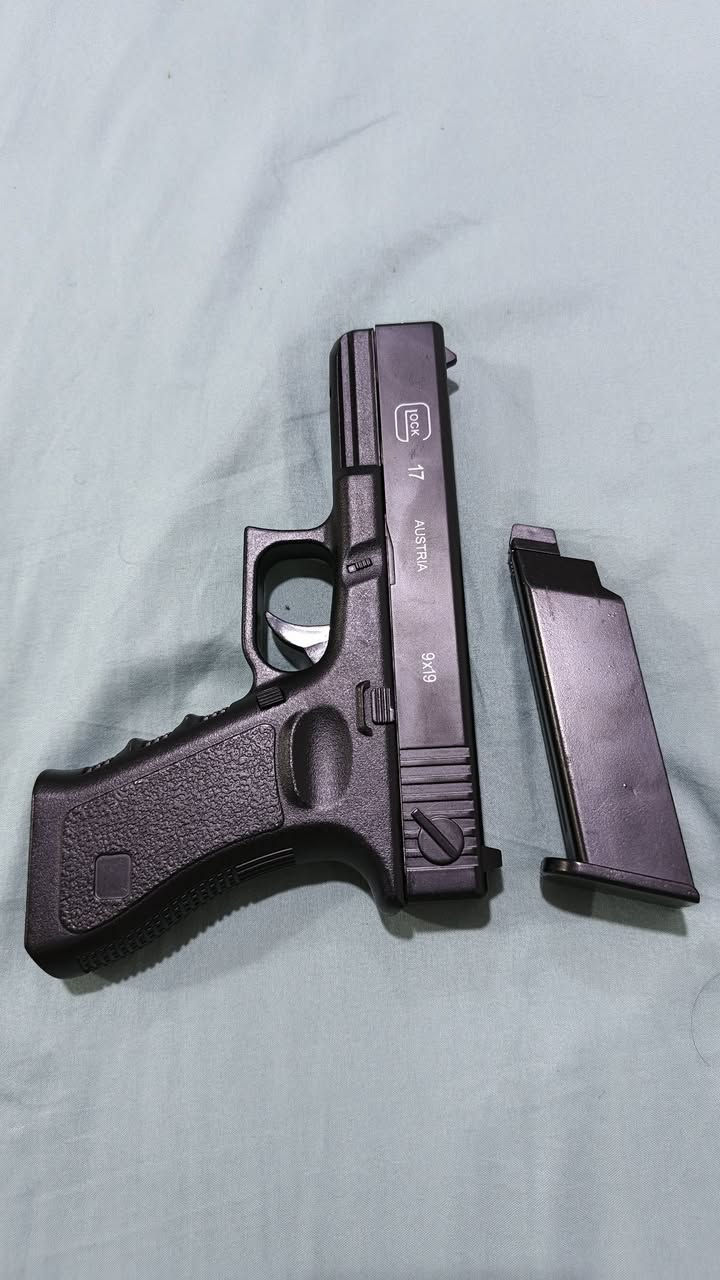 مسدس حديد بالكامل وزن ثقيل وشكل حقيقي يضرب صجم بلاستك السعر مع التوصيل ٥٥ الف


**إذا كنت صاحب هذا الإعلان وتريد حذفه لأي سبب، رجاءا أرسل رسالة إلى الدعم الفني**