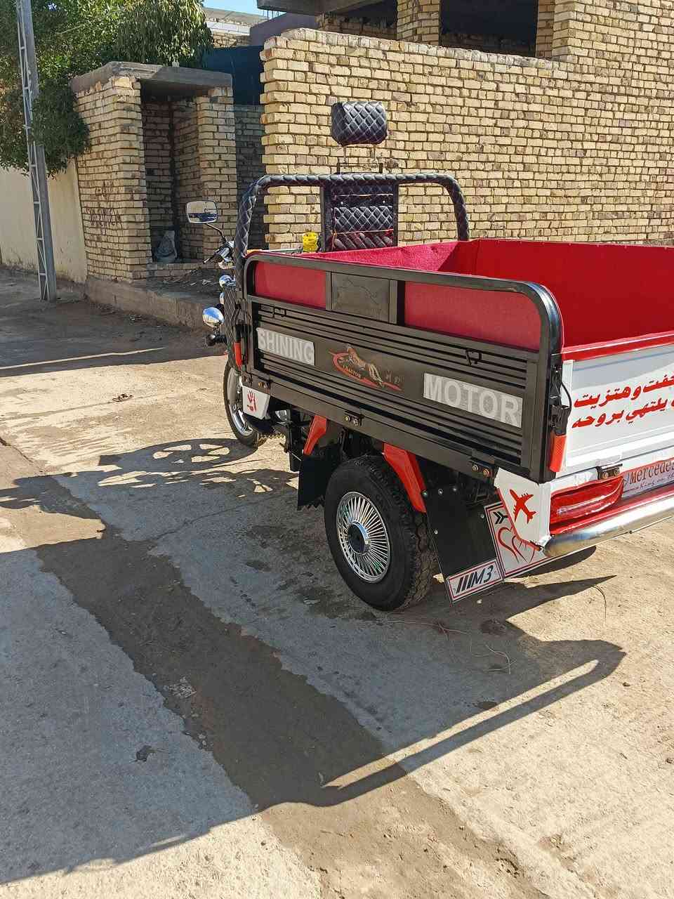 السلام عليكم ستوته جمره صقر موديل 2023ستوته مكفوله كفاله عامه اوراق اصولي كهربائيات كلها شغاله ستوته مال جناي تخم تاير جديد ستوته مجمبزه مال جناي ترايك وين ماچان 
سعرها 1850وبيه مجال حك جيه 
المكان حله ورديه خارج يم معمل ابو كيره 
رقم الهاتف ***********
