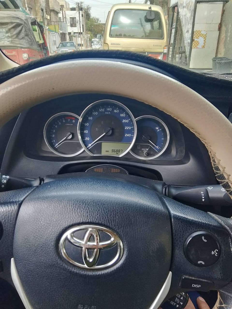 سلام عليكم  كورلا خليجي 19 ماشية 95 رقم جديد بسمنة سيارة تخم تاير جديد سيارة جديدة باقي تفاصيل سونار يمكم رقم تلفون ***********
