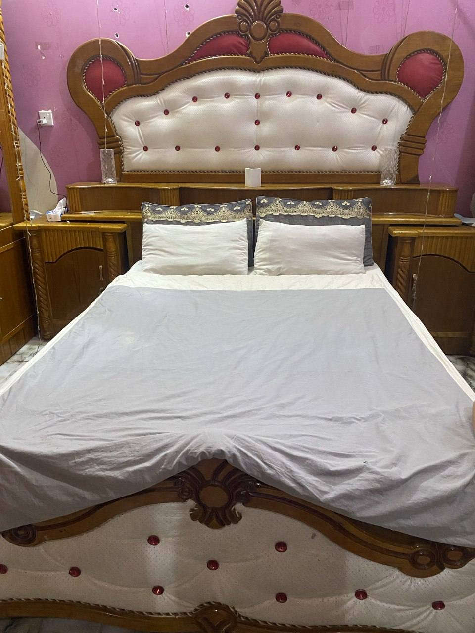 غرفة خشاب البيع مكانه الشطره *********** وتصل وتساب
