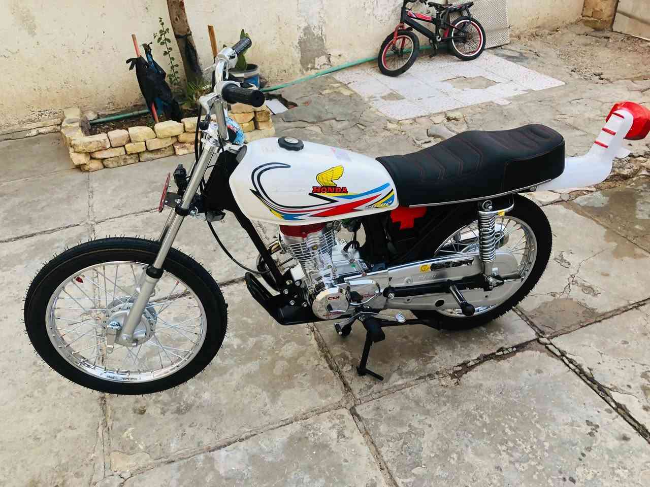 السلام عليكم نامه أوراق موديل 14دراجه مكفوله السعر 850وبيهه مجال الشراي ينتصل ***********
