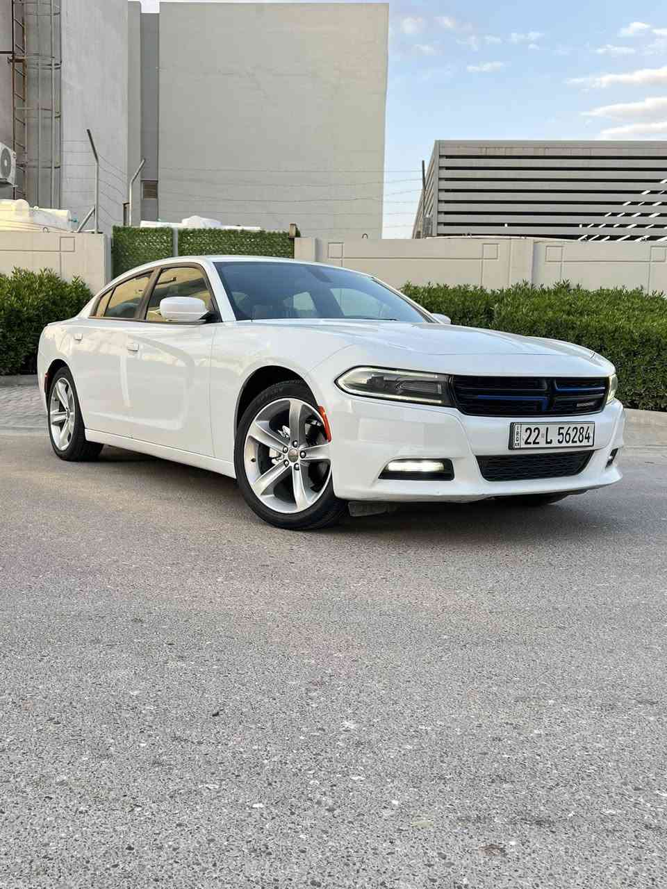 سلام عليكم دوج جارجر موديل ٢٠١٩. رقم أربيل جديد
سياره وارد كنديه داخله كلين تايتل كفاله عامه  
سياره جاهزه من كلي نواحي ستعمال شخصي كلش جديد. مابيه أي نقص
مواصفات SXTمعروفه 
مكينه ٣٦٠٠سته سنندر
ماشيه ٦٥ ميل
حاس خلفي 
كشنات حضن 
كشفات بالدعاميه 
هيتو بالمرء
كأمره خلفيه 
العنوان البصره 
***********
