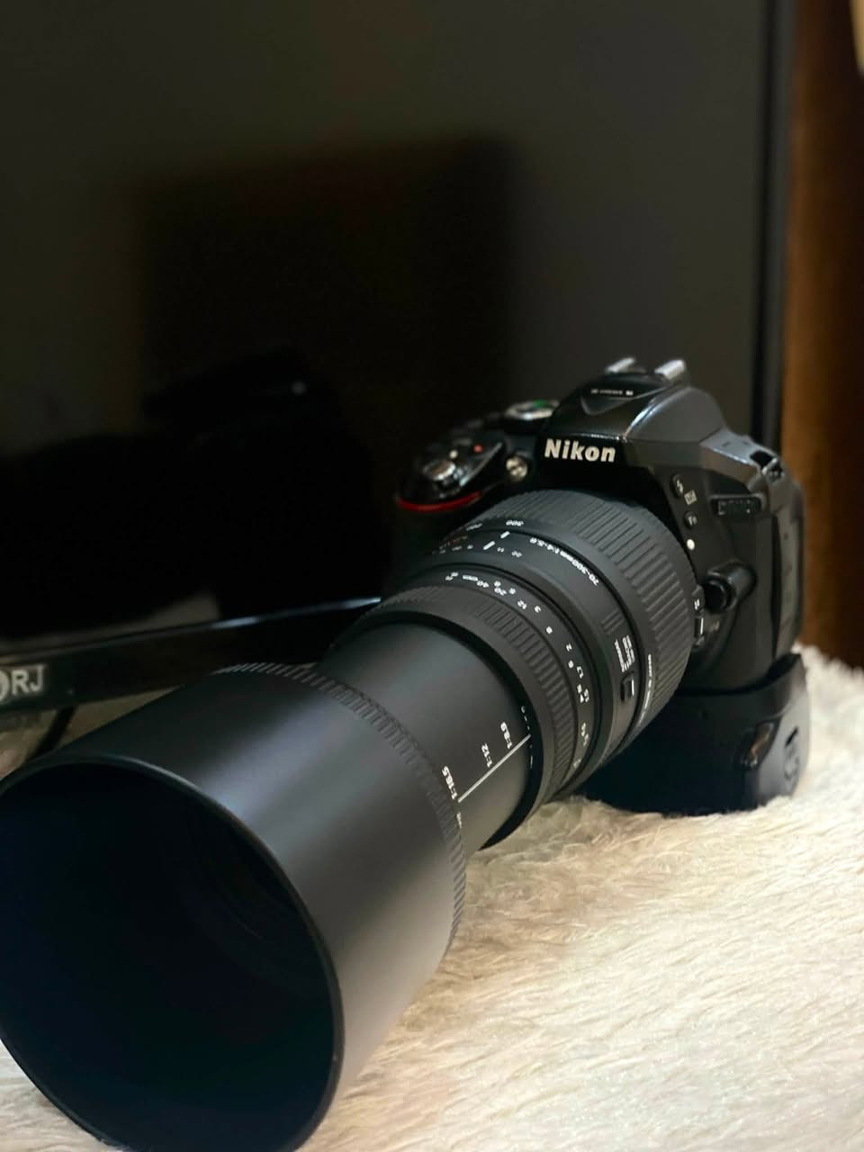 D5300 مع كامل ملحقات
***********
