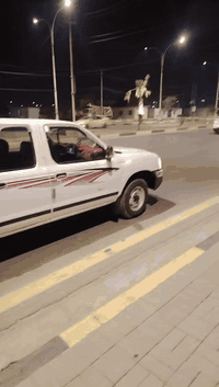 للبيع نيسان 2016 سياره جاهزه من تبريد وحداديه وتخم تاير ورقم انكليزي بسمي  محرك كير مكفولات  سعر 145 وبيه مجال ***********
