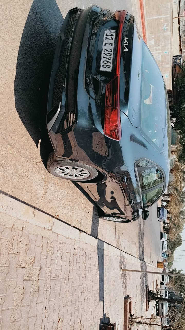 السلام عليكم كيا سيراتو 2023 مال معرض باركود خليجي كفالة عامة من كلشي ماشيه 22 ع وضع الشركه  رقم بغداد باسمي هزة غير نافذه محرك 1600 دوش كير اي تي تبريد ثلج تخم تاير باتري جديد مواصفات لد امامي مود قياده شاشة كامرا تحكمات فول حساسات خلفيه بلاديه السعر 158 عنوان بغداد البياع ***********
